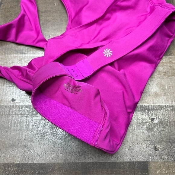 Athleta Circuit Fuchsia Sports Bra medium - Picture 10 of 10